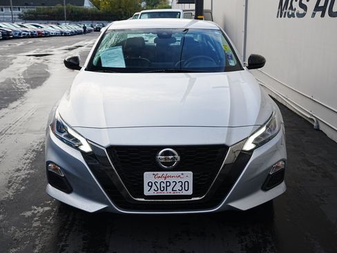 Used 2022 Nissan Altima 2.5 SR image 2