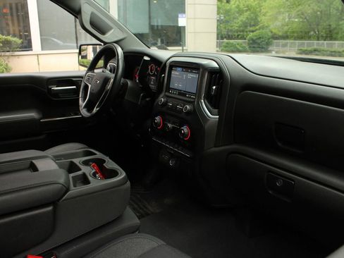 Used 2022 Chevrolet Silverado 1500 RST w/ Z71 Off-Road Package AWD/4WD image 27