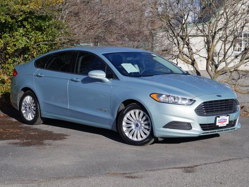 Used 2013 Ford Fusion SE image 25