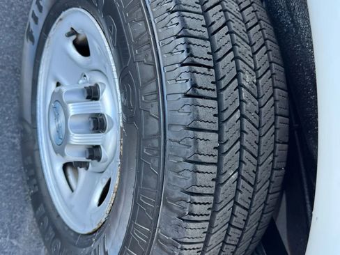 Used 2014 Chevrolet Express 2500 image 25