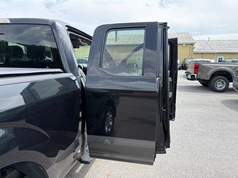 Used 2019 Ford F150 XLT w/ Equipment Group 302A Luxury AWD/4WD image 36
