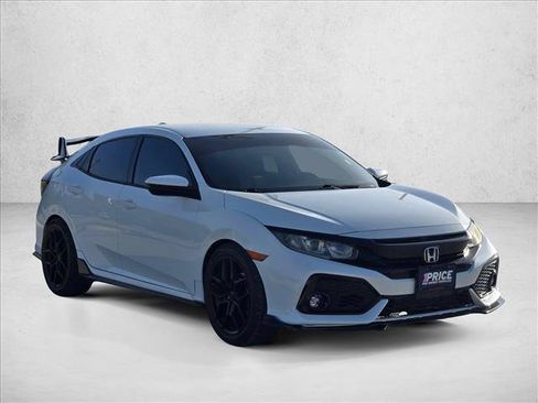 Used 2018 Honda Civic Sport image 3