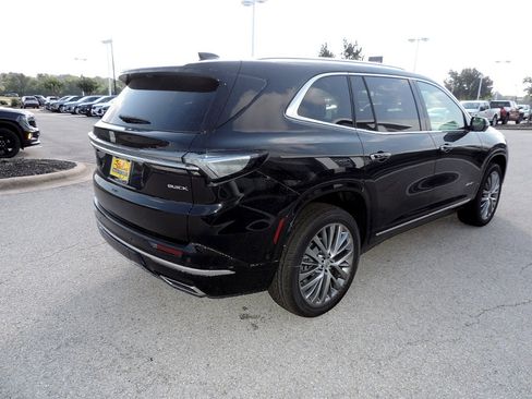 New 2025 Buick Enclave Avenir w/ Super Cruise Package image 5