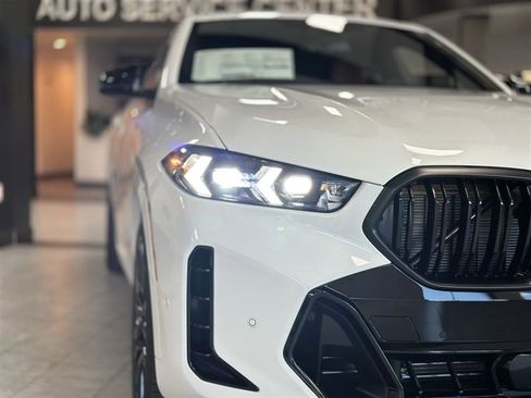 Used 2024 BMW X6 M60i w/ Dynamic Handling Package AWD/4WD image 9