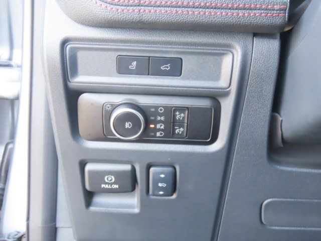 Used 2024 Ford Expedition Limited RWD image 26