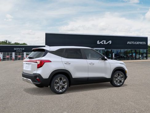 New 2026 Kia Seltos LX AWD/4WD image 6