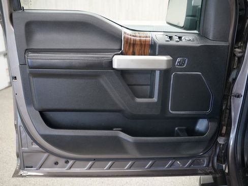 Used 2018 Ford F150 Lariat w/ Equipment Group 502A Luxury AWD/4WD image 28