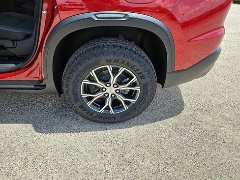 New 2026 GMC Acadia AT4 w/ LPO, Floor Liner Package image 9