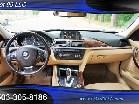 Used 2013 BMW 328i xDrive Sedan AWD/4WD image 2