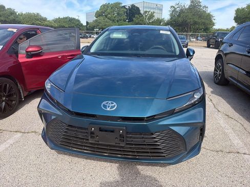 Used 2026 Toyota Camry LE image 2