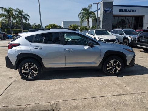 Certified 2025 Subaru Crosstrek 2.0i Premium image 3