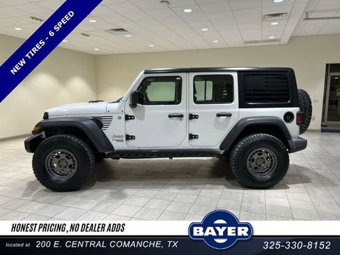 Used 2018 Jeep Wrangler Unlimited Sport AWD/4WD image 2