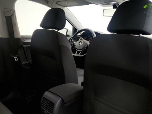 Used 2019 Volkswagen e-Golf SE w/ Driver Assistance Package FWD image 41