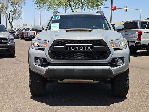 Used 2021 Toyota Tacoma SR5 w/ Trail Edition AWD/4WD image 2