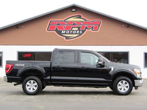 Used 2022 Ford F150 XLT w/ Equipment Group 301A Mid AWD/4WD image 3