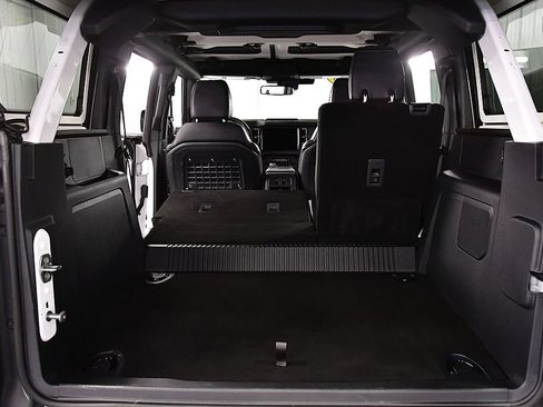 Used 2025 Ford Bronco Badlands AWD/4WD image 32