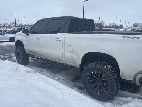 Used 2021 Chevrolet Silverado 1500 LT image 55