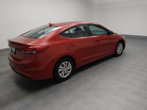 Used 2017 Hyundai Elantra SE image 10