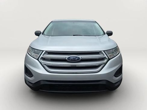 Used 2018 Ford Edge SE FWD image 4