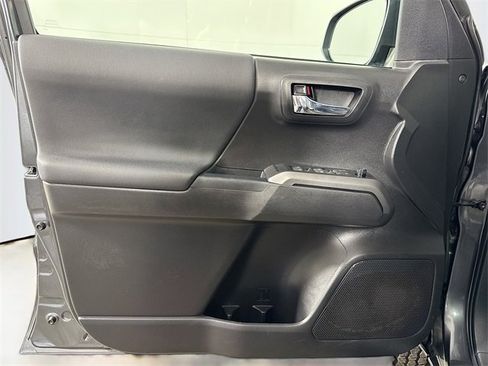 Certified 2023 Toyota Tacoma TRD Off-Road image 12