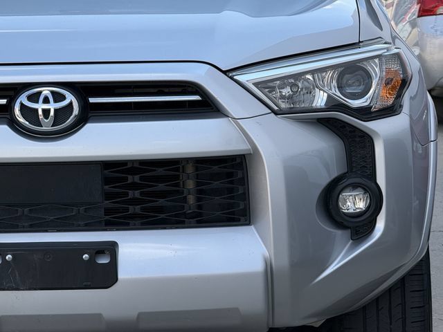 Used 2024 Toyota 4Runner SR5 AWD/4WD image 7