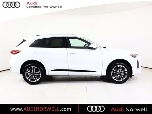 Certified 2025 Audi Q5 Premium w/ Convenience Package AWD/4WD image 19