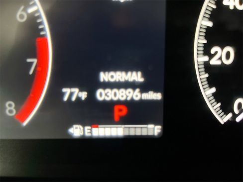 Used 2024 Honda Pilot EX-L image 12