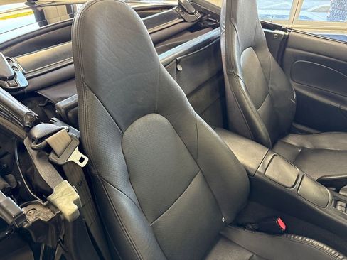 Used 2003 MAZDA MX-5 Miata LS image 39