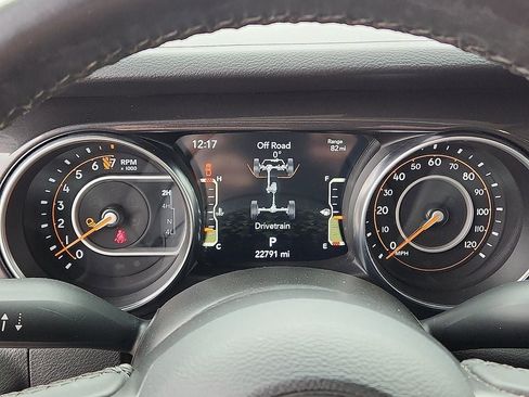 Used 2022 Jeep Gladiator Sport image 22