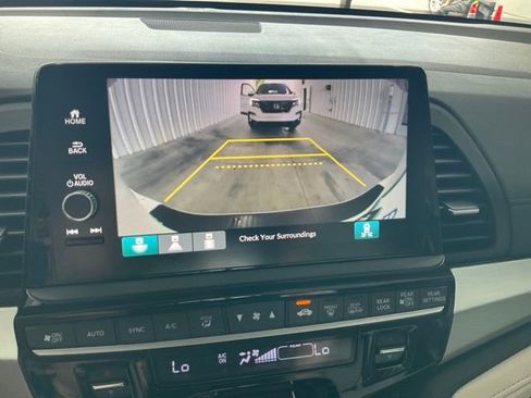 Certified 2026 Honda Odyssey EX-L image 17