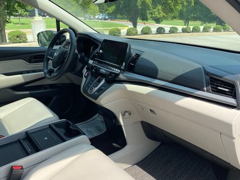 Used 2025 Honda Odyssey EX-L image 32
