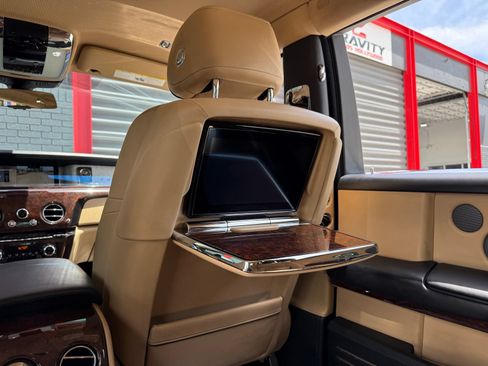 Used 2020 Rolls-Royce Phantom Extended Wheelbase RWD image 45