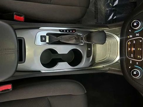 Used 2023 Chevrolet Malibu LT image 17