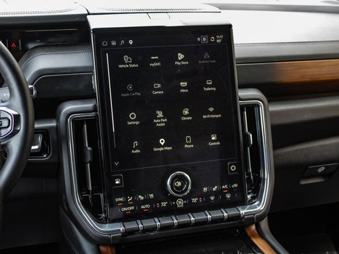 Used 2025 GMC Yukon Denali AWD/4WD image 35