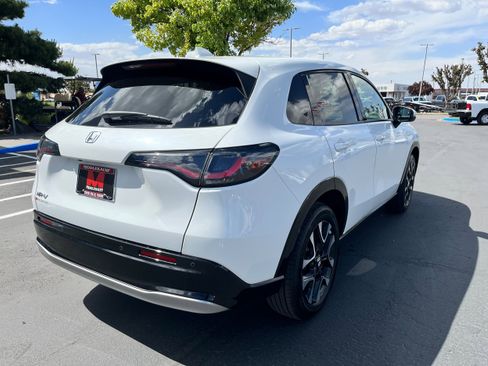 New 2027 Honda HR-V EX-L image 5