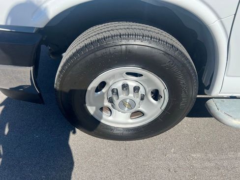 Used 2024 Chevrolet Express 2500 w/ Driver Convenience Package image 14