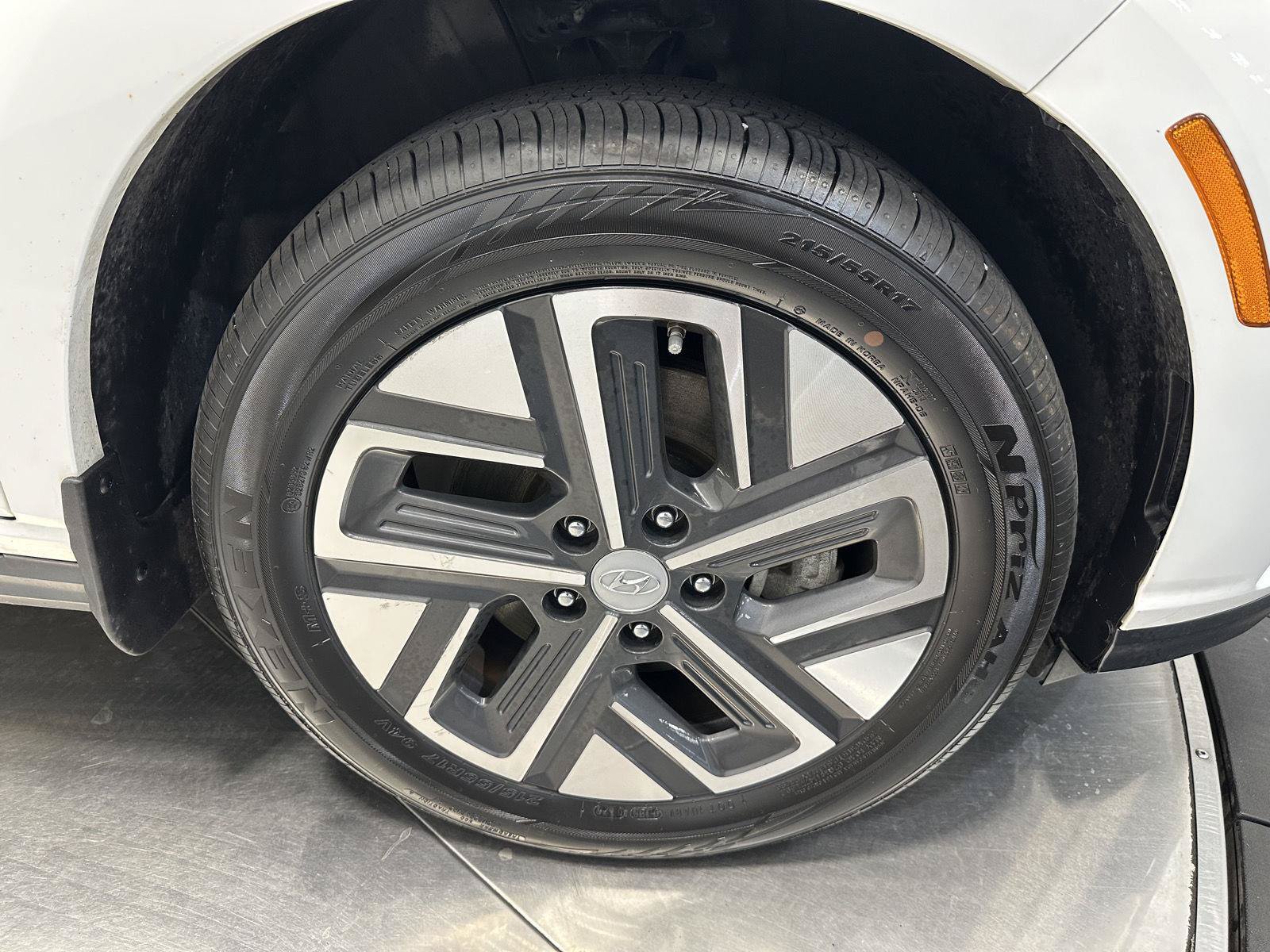 Certified 2023 Hyundai Kona SE FWD image 12