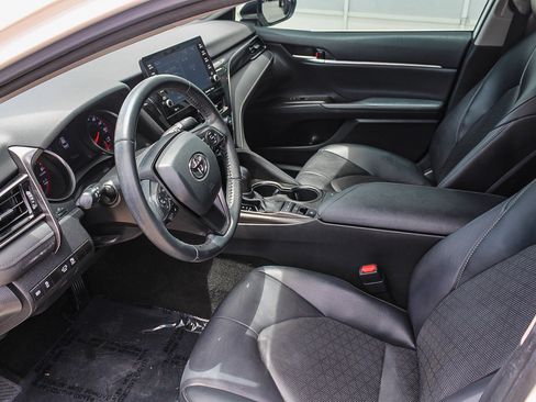Certified 2022 Toyota Camry XSE FWD image 19