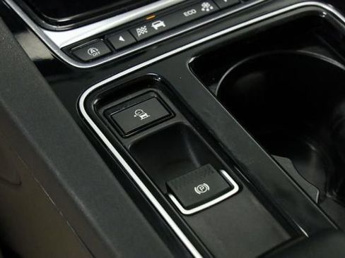 Used 2020 Jaguar F-PACE Premium AWD/4WD image 19
