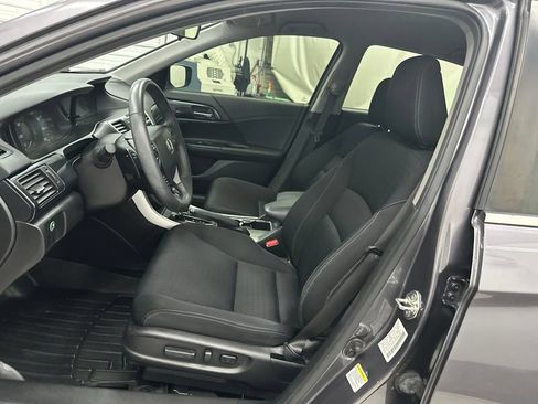 Used 2015 Honda Accord Sport image 19