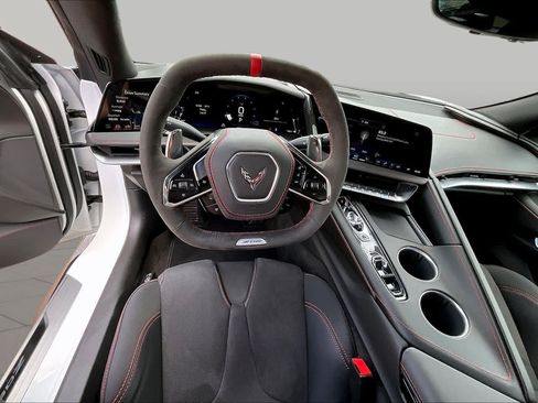Used 2026 Chevrolet Corvette Z06 RWD image 6