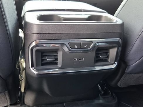 Used 2026 Chevrolet Silverado 1500 High Country AWD/4WD image 15