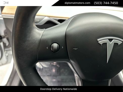Used 2019 Tesla Model 3 Long Range image 28
