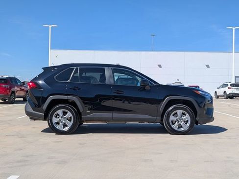 Used 2025 Toyota RAV4 LE image 6