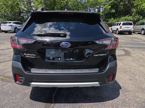Used 2020 Subaru Outback Limited w/ Popular Package #2 AWD/4WD image 9