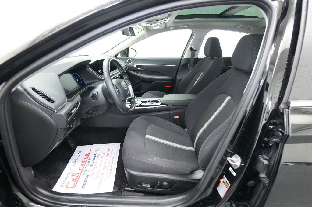 Used 2023 Hyundai Sonata SEL w/ Convenience Package FWD image 16
