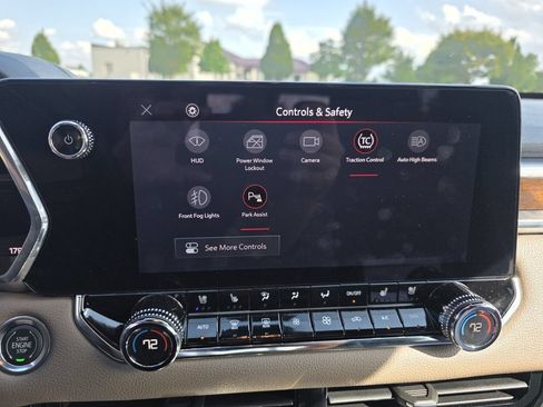 Used 2023 GMC Canyon Denali AWD/4WD image 25
