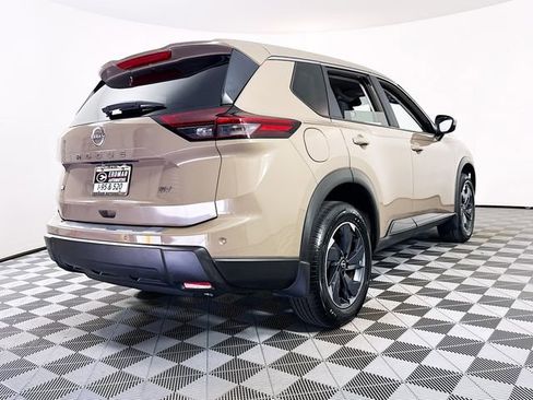 Certified 2024 Nissan Rogue SV image 23