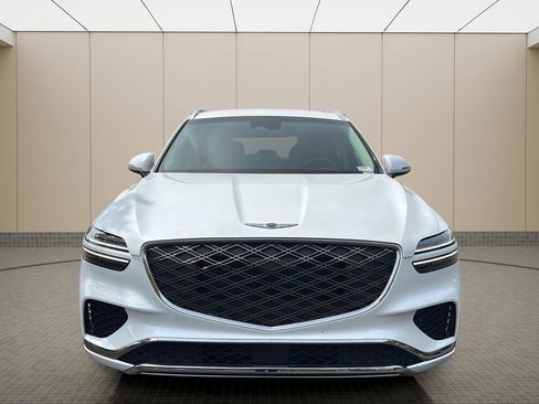 Certified 2026 Genesis GV70 2.5T AWD/4WD image 8