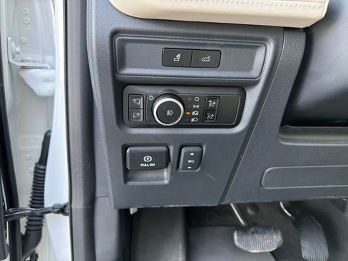 Certified 2024 Ford Expedition Max Platinum image 38